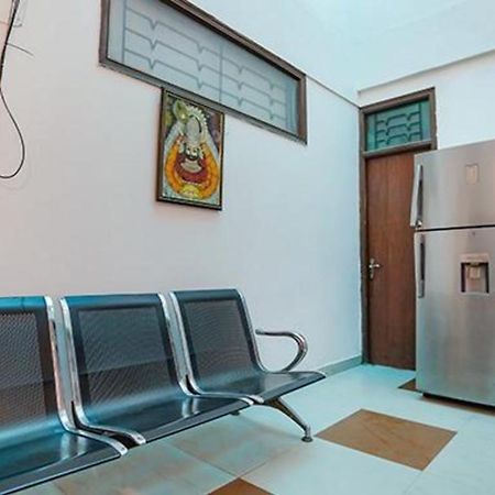 Fabexpress Ap International Hotel Noida Bagian luar foto