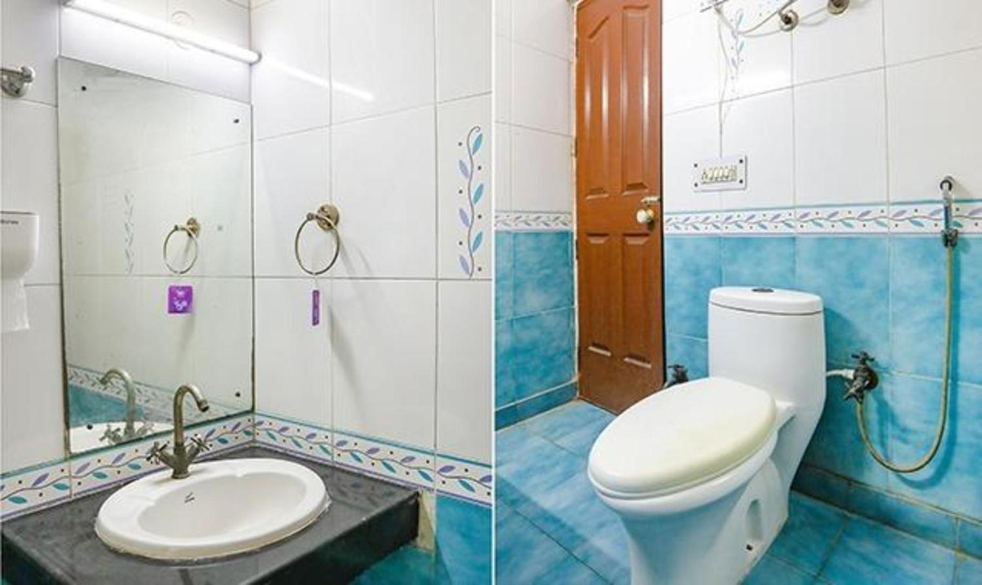 Fabexpress Ap International Hotel Noida Bagian luar foto